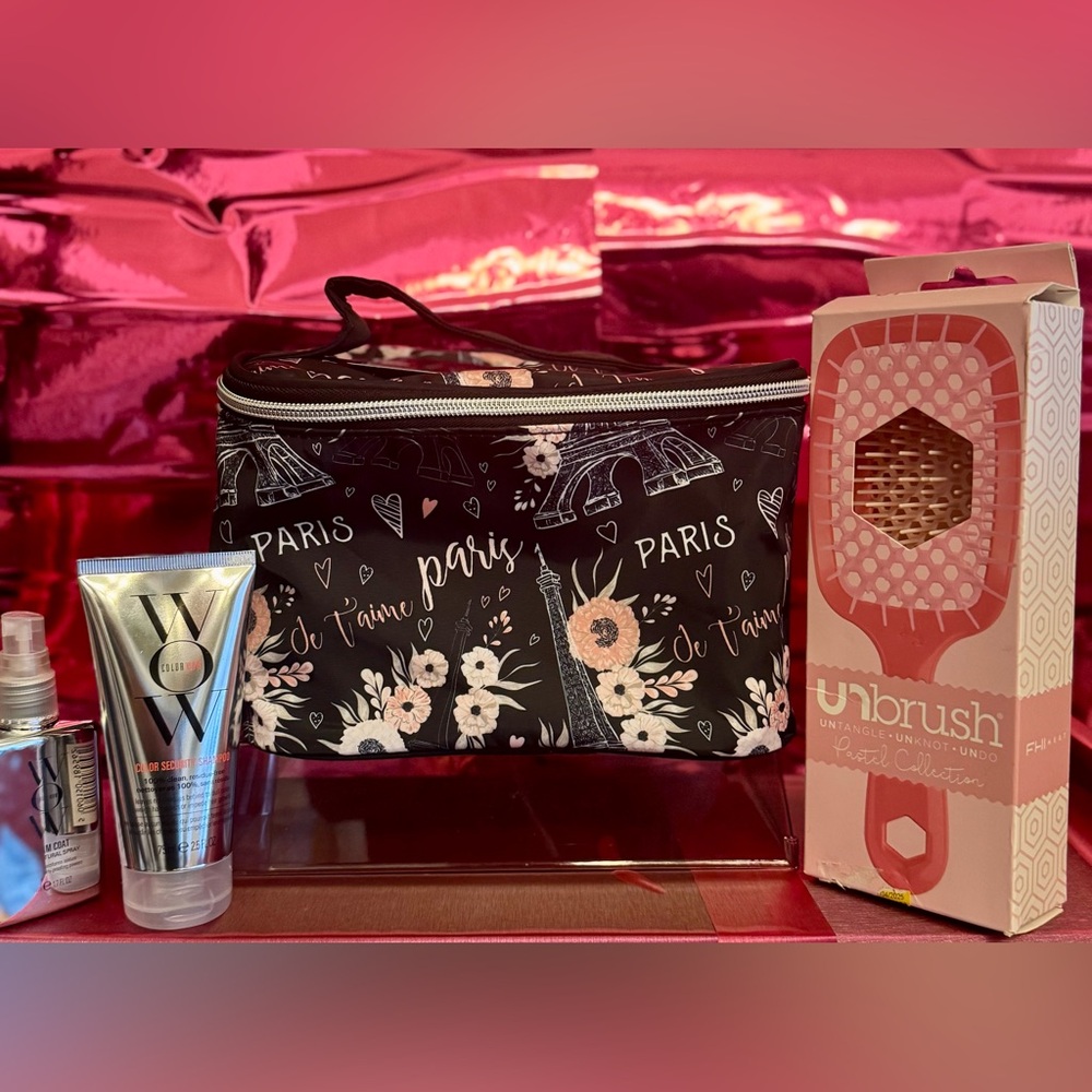 Color Wow! Hair Bundles with Black Paris Cosmetic Bag